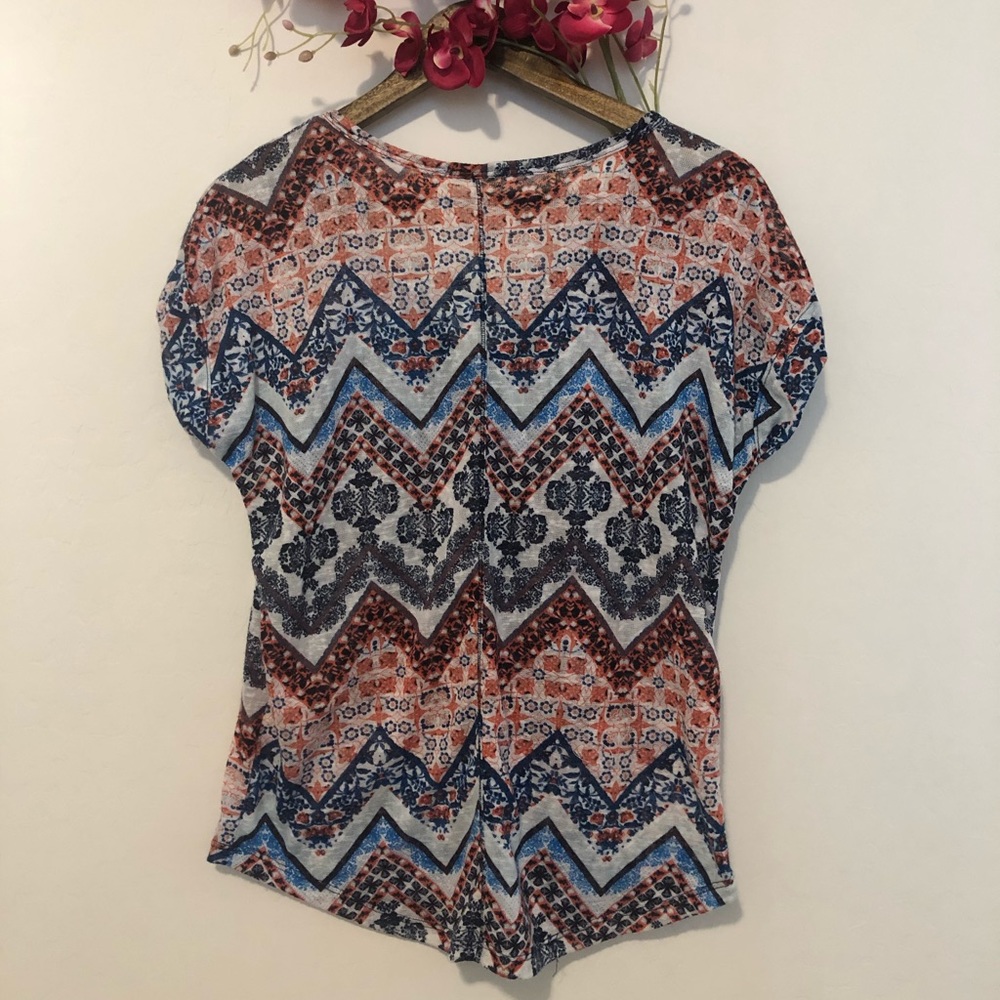 ❤️Dept 222 Pattern Top❤️ - Picture 3 of 4